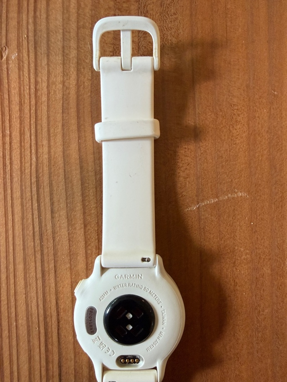 Garmin Vivoactive 6 Lunar Gold - Picture 5 of 9